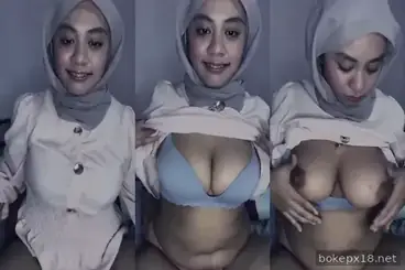Cewek Imut Pamer Body Dengan Tetek Jumbo