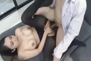 Ngewe Hardcore Pagi-Pagi Di Sofa Indo Liar