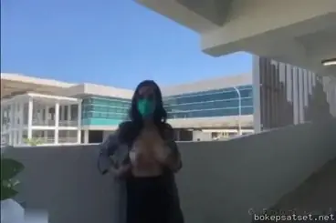 Siskaeee Ngentot Liar di YIA Sampe Memek Becek